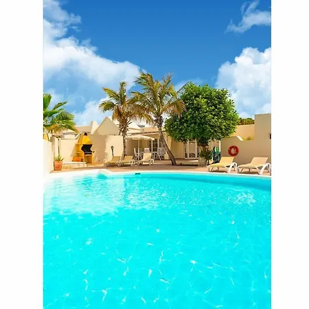 Sol Villa Playa Honda (Lanzarote)